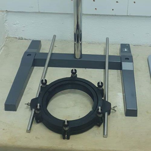 Collier de serrage pour réacteur - double tige