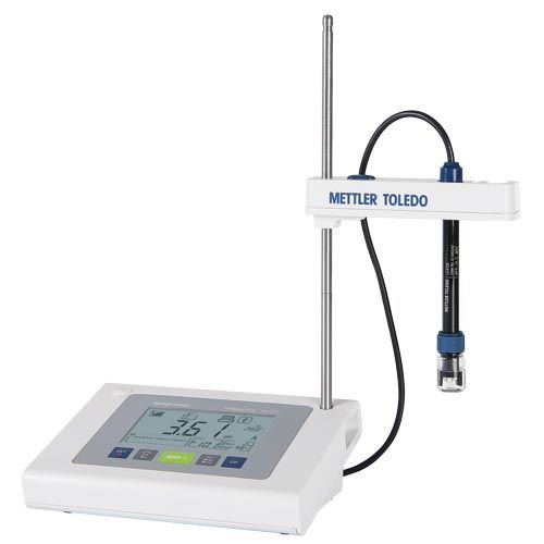 Conductimètre de paillasse F30, METTLER TOLEDO®, en kit avec sonde de conductivité LE703