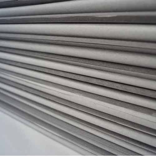 Filtres standards gris, 65 g/m2, feuille de papier standard pliée à la main