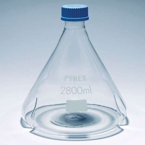 Fiole flacon de culture PYREX®, Fernbach, col à vis avec bouchon PP GL 45, 2800 ml, paquet de 2