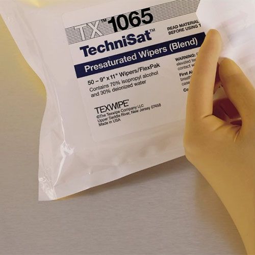 Lingettes présaturées avec 70% alcool isopropylique TechniSat